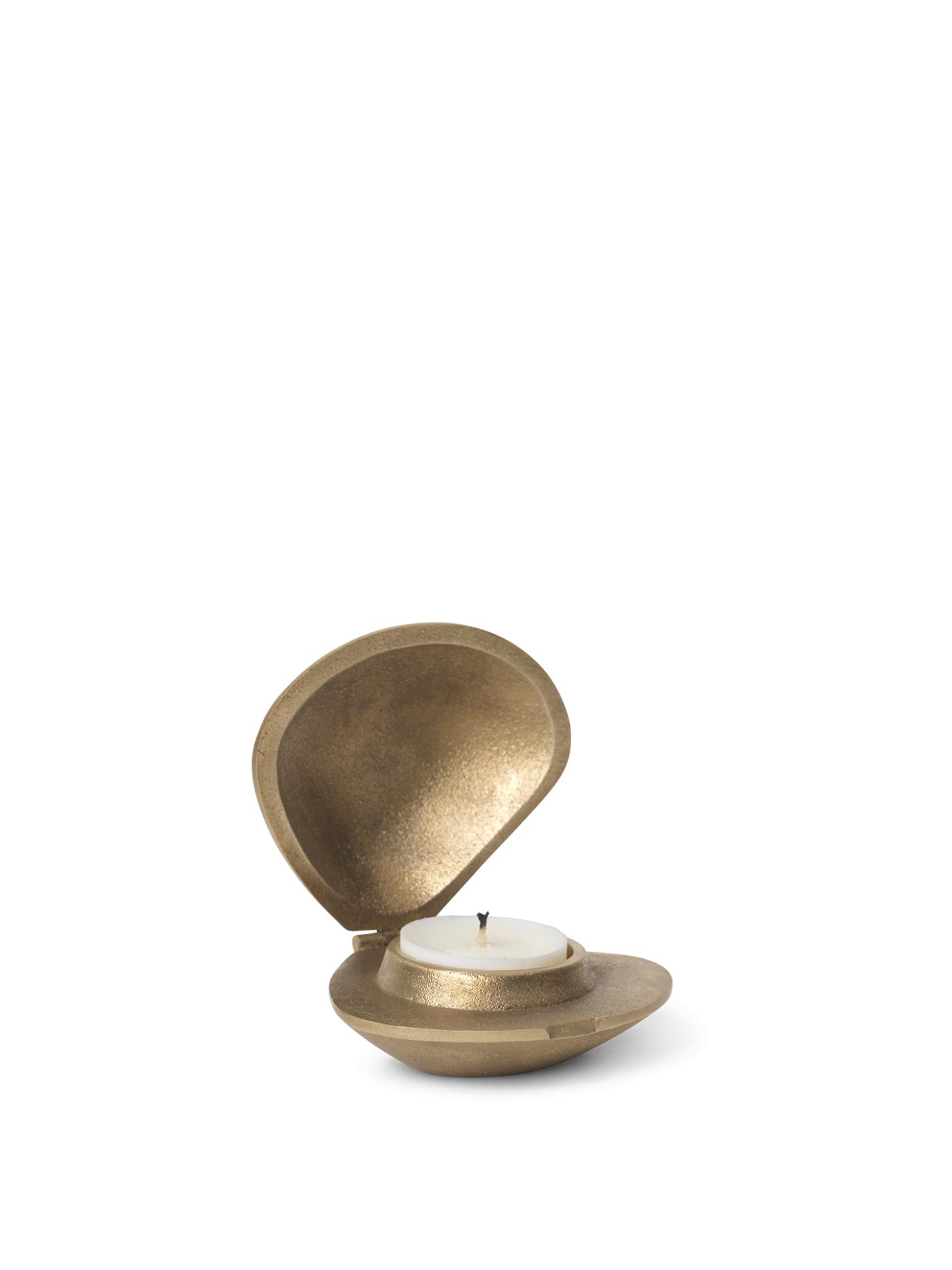 Clam Candle Holder – Brass Accessories