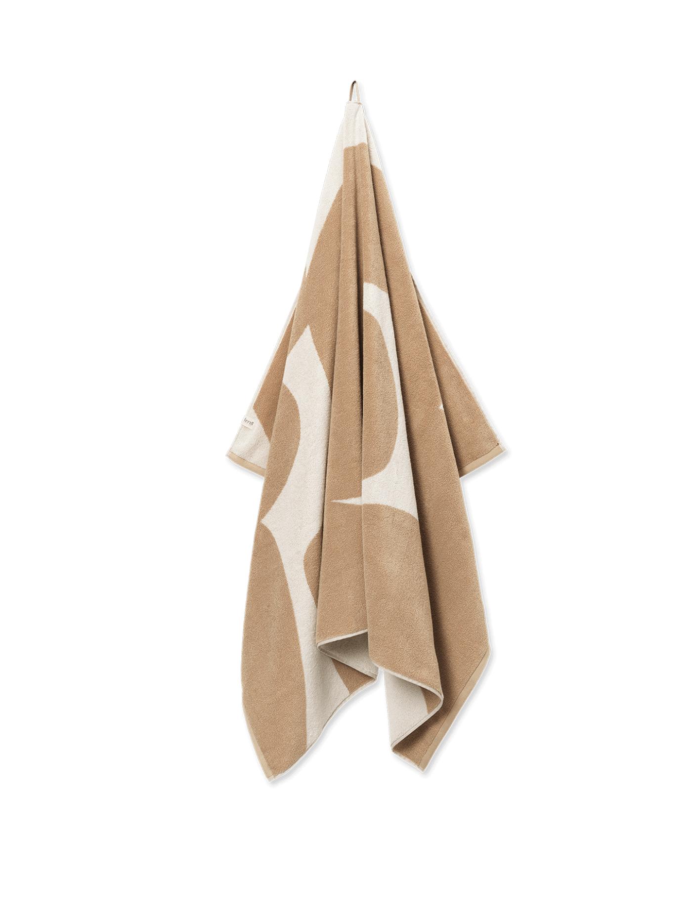 Ebb Beach Towel – Sand/Off-White Outdoor Living