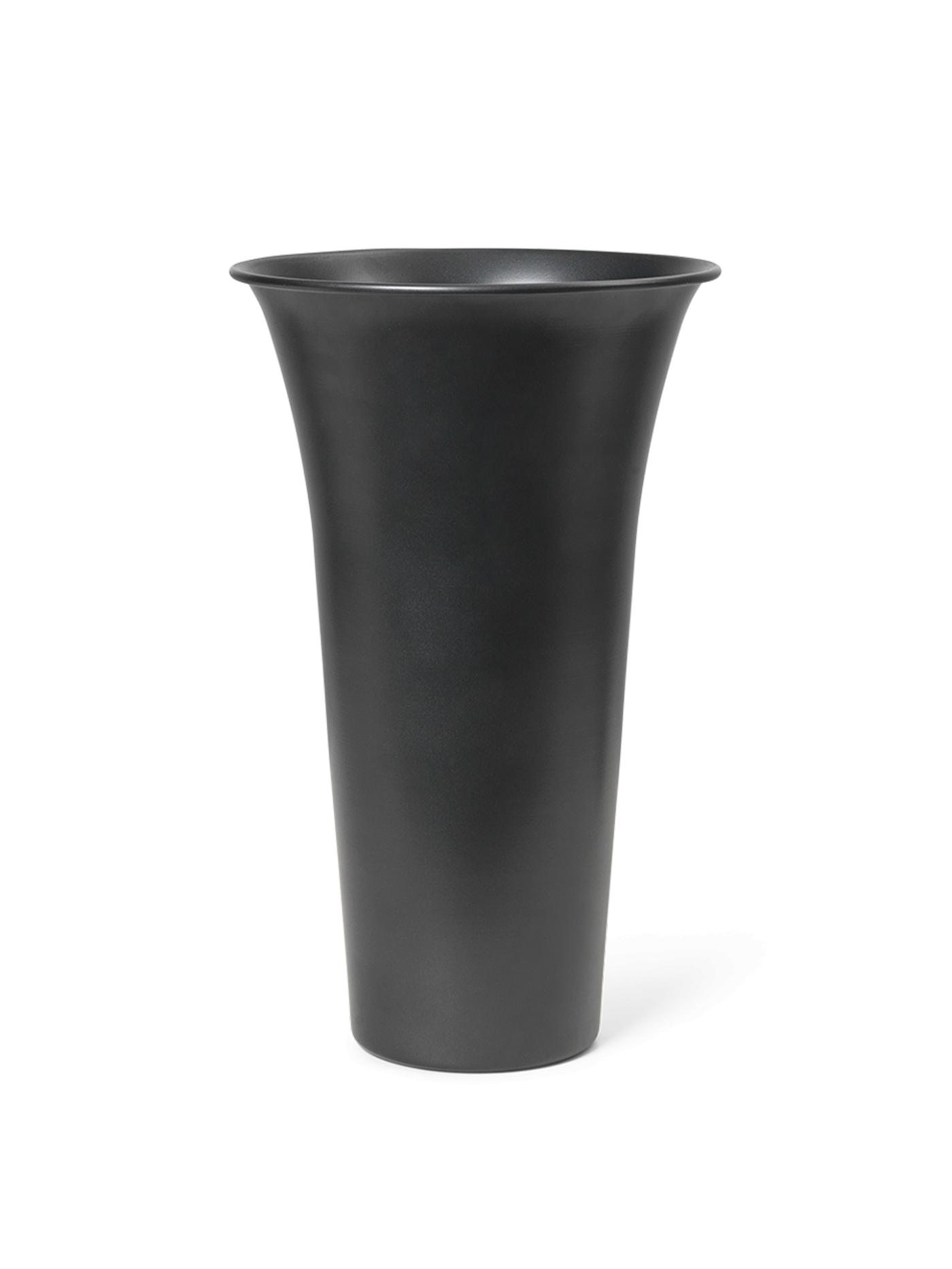 Spun Alu Vase – Blackened Aluminium Accessories